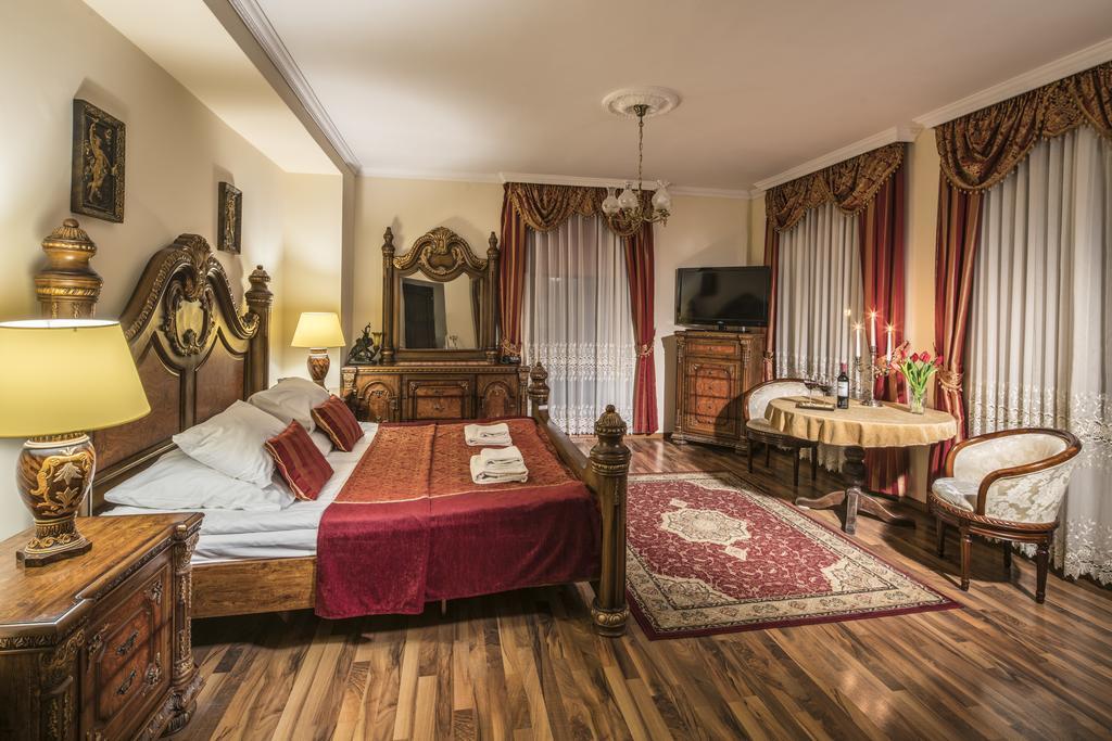 Hotel Maria Helena 3*