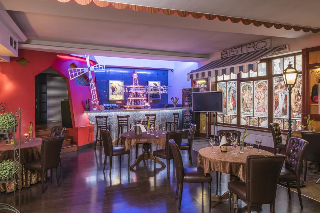 Maria Helena Hotel